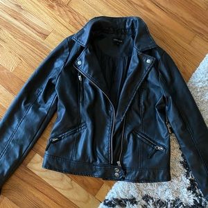 Leather jacket (M)